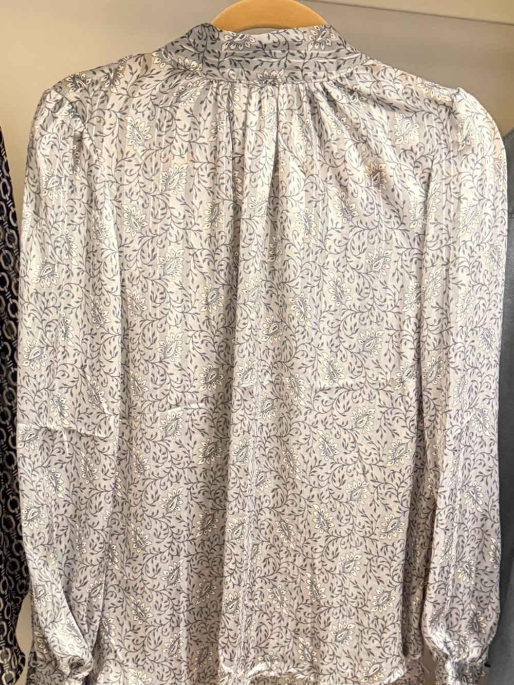 H&M Cream and Light Gray Floral Blouse